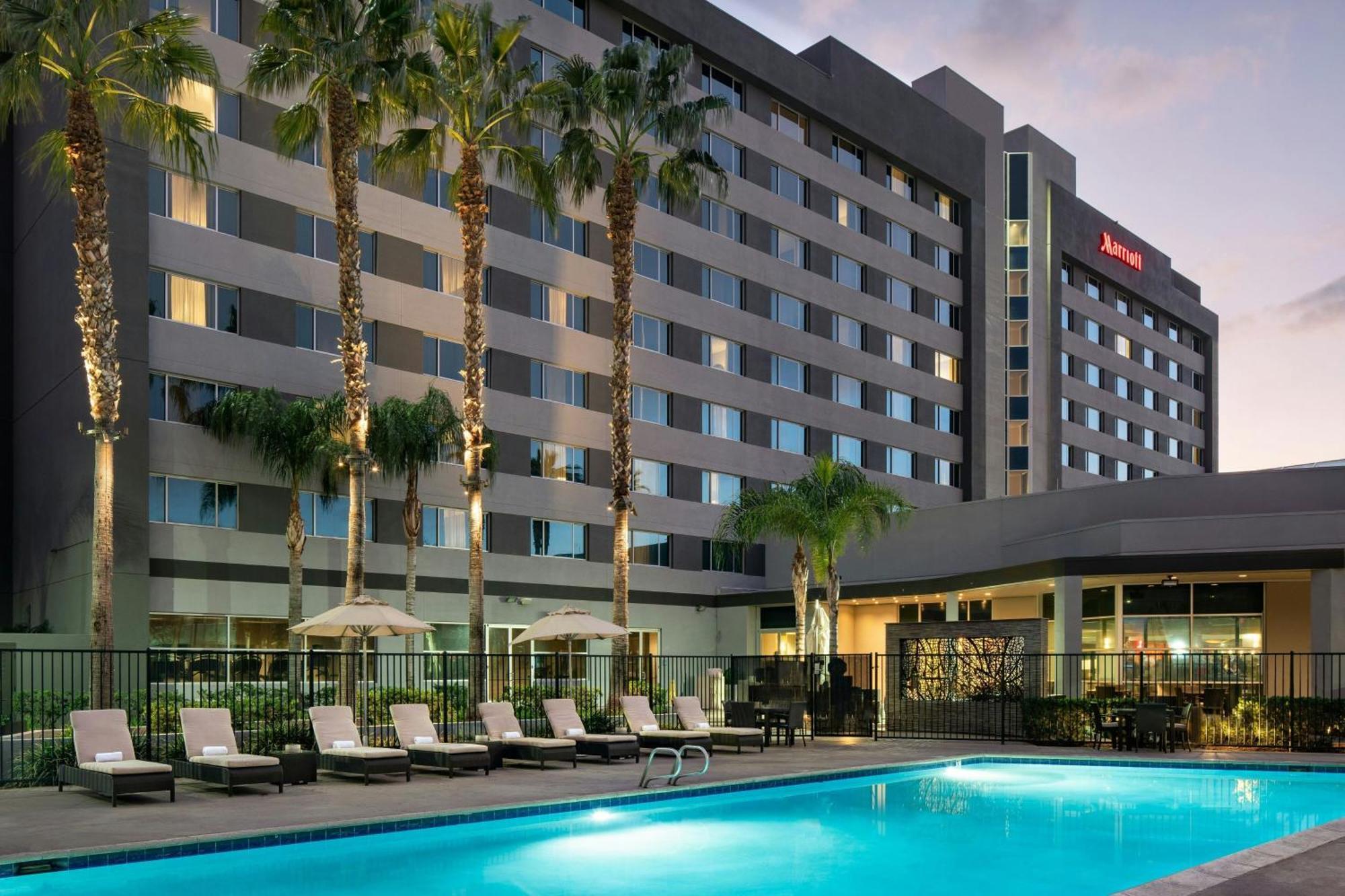 Bakersfield Marriott At The Convention Center Ξενοδοχείο Εξωτερικό φωτογραφία