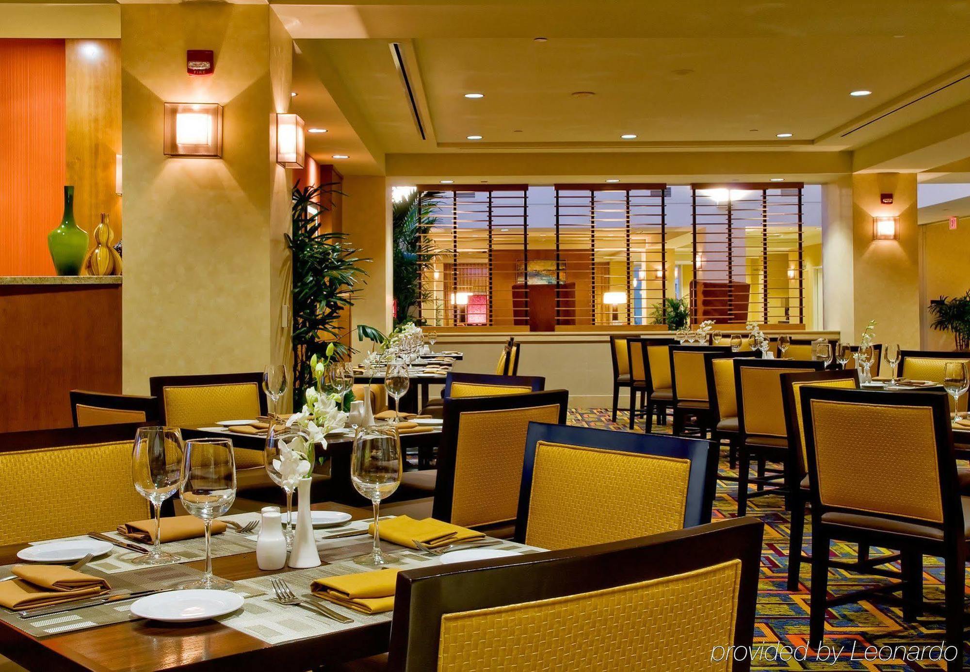 Bakersfield Marriott At The Convention Center Ξενοδοχείο Εστιατόριο φωτογραφία